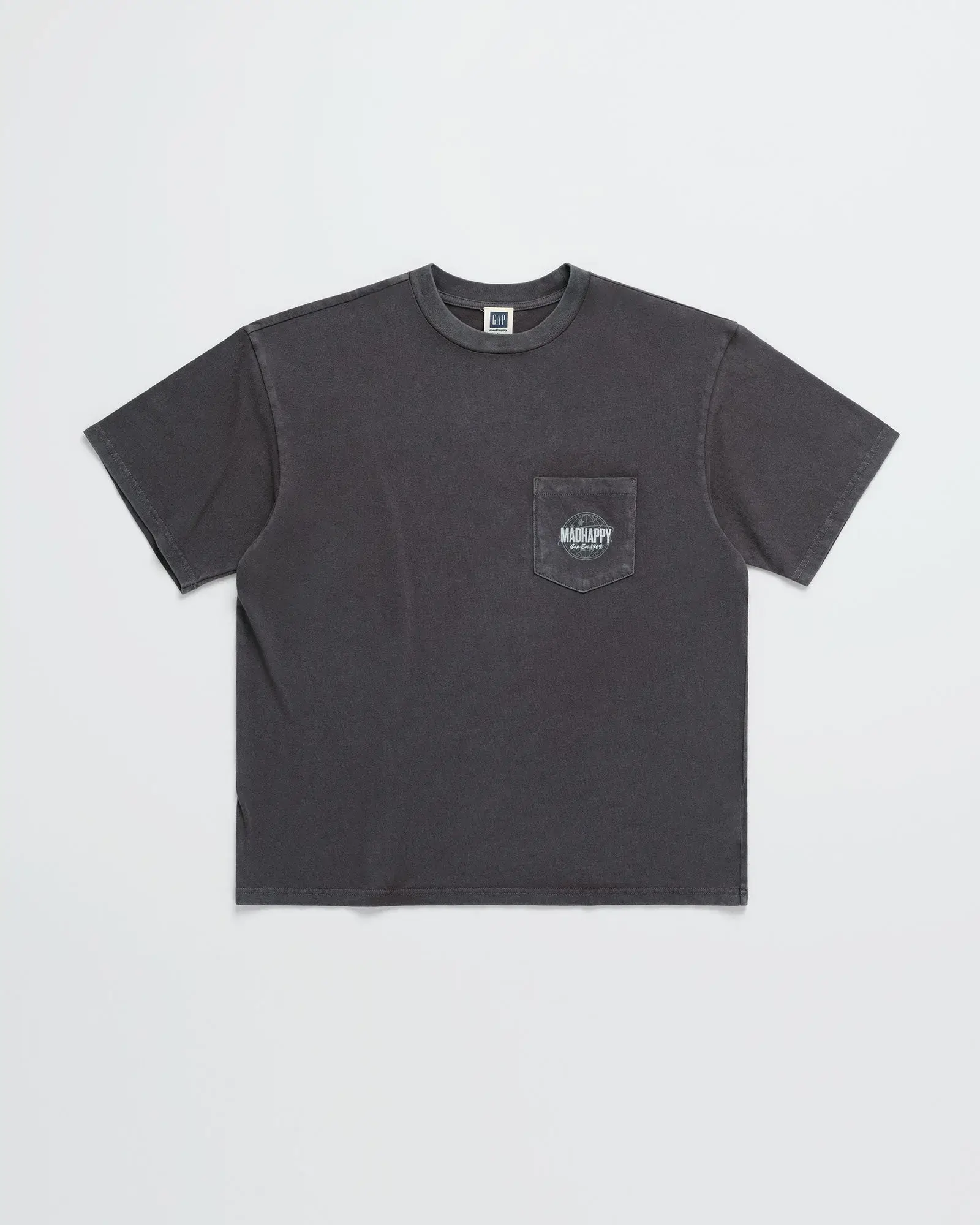 Madhappy Gap Globe Pocket T-shirt Jet Madhappy Gap Globe Pocket T-shirt Jet